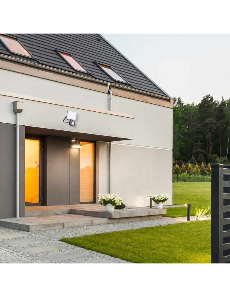 Outdoor floodlights / halopacks - Eko-Light LED floodlight 10W PIR 950lm 5000K EKN9017 - product kolory-swiatla.pl 5