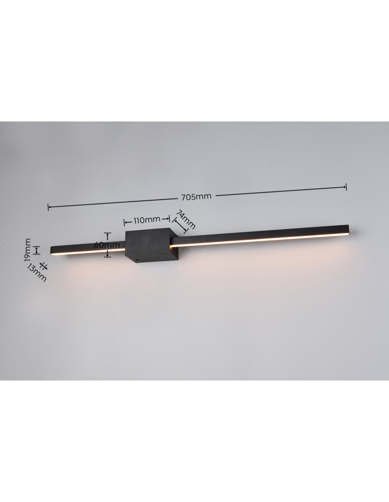Trio CASSINO to lampa ścienna z zintegrowanym modułem LED, utrzymana w prostej, nowoczesnej formie. 237779132