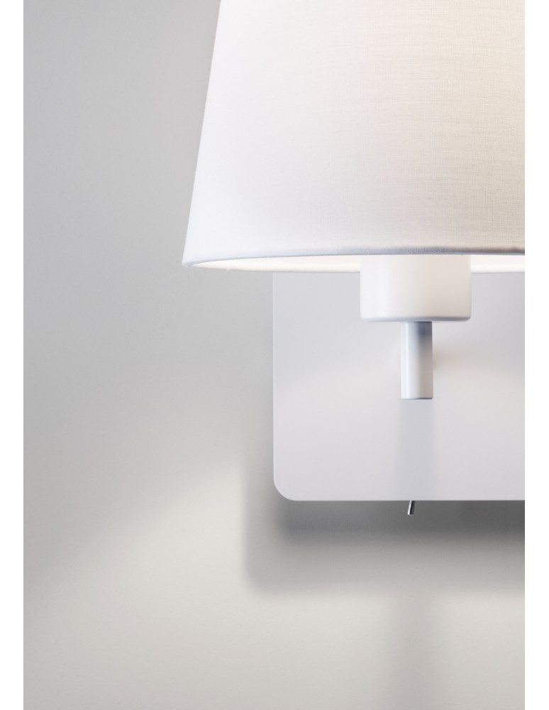 MDC Lampa ścienna MAILAND USB biały mat 1xE27+LED 3W 3000K abażur biały 577188106