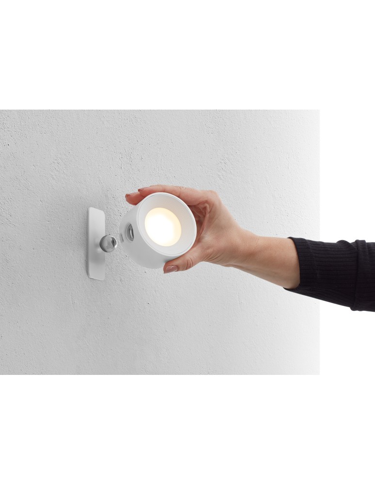 MDC Lampa ścienna CAMERON naturalny LED 2,5W CCT zmienna barwa, akumulatorowa 580945502