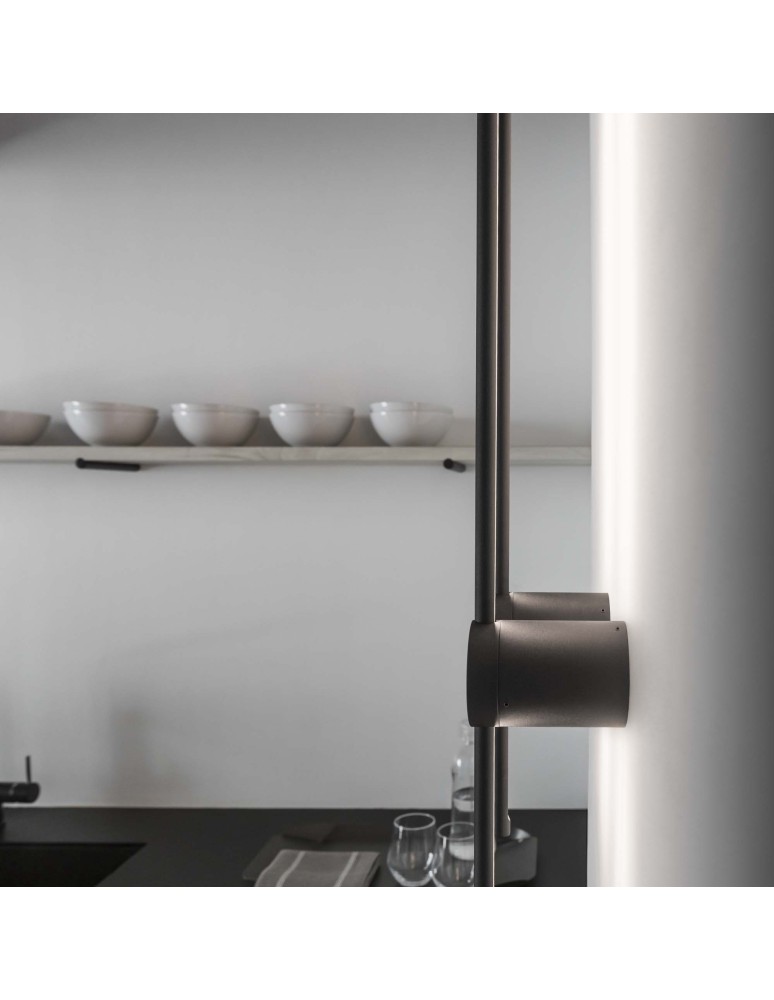 Ideal Lux Lampa Ścienna ESSENCE AP ROUND D075 LUCE IND. NERO 3000K Czarny 265643